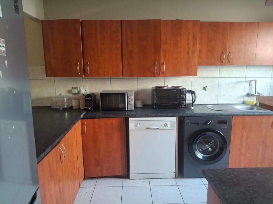2 Bedroom Property for Sale in Woodbridge Island Western Cape
